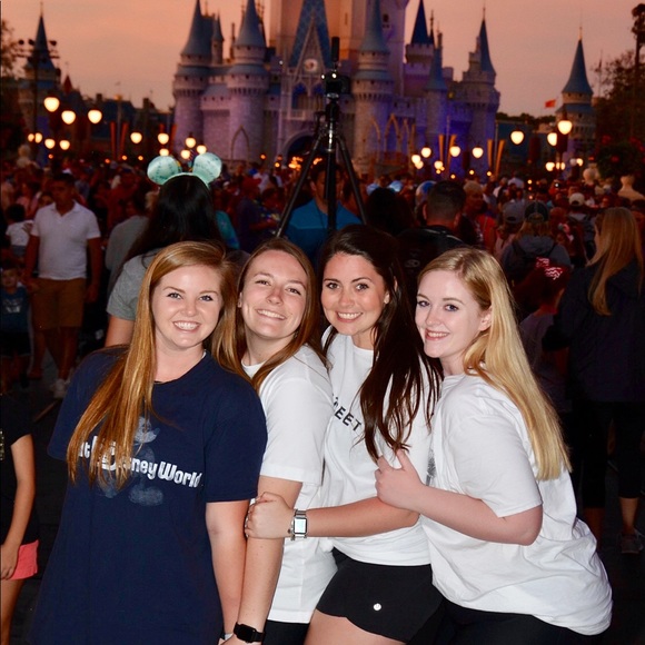 Meet your Posher, Alexis - Picture 3 of 4